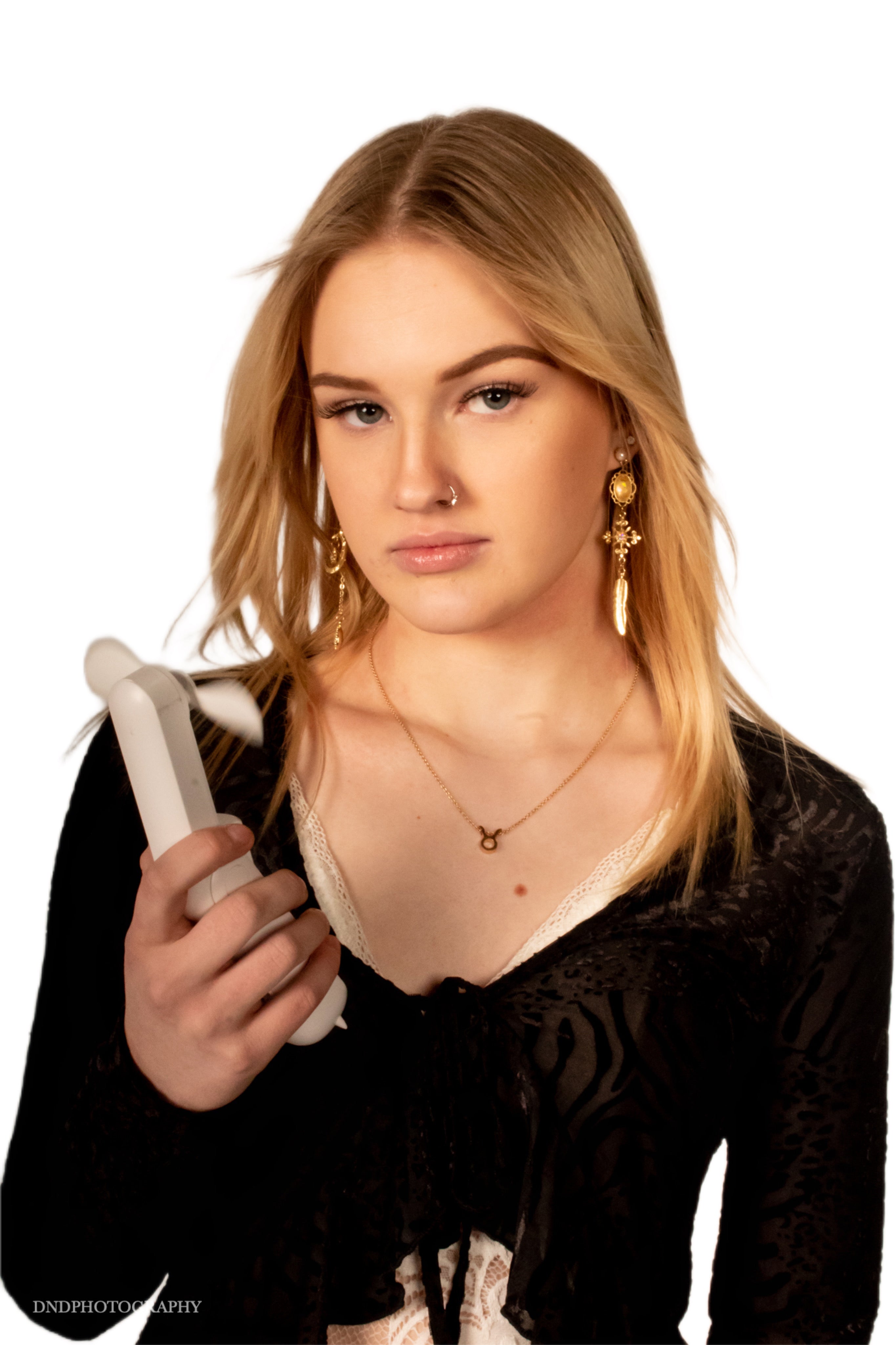 2-in-1-electric-hand-fan-fan-portable-charger-the-rager-pack